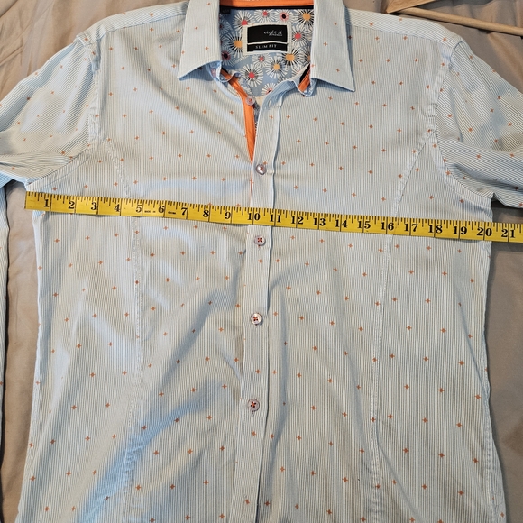 Stylish Men's Light Blue Shirt with Orange Details - Picture 4 of 5